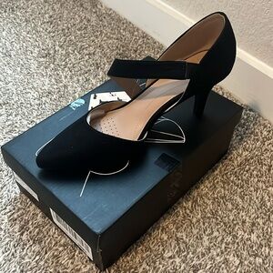mysoft Women's Black Strappy Heels With Pointed Toes (New)